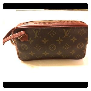 Vintage Louis Vuitton pouch/makeup bag.